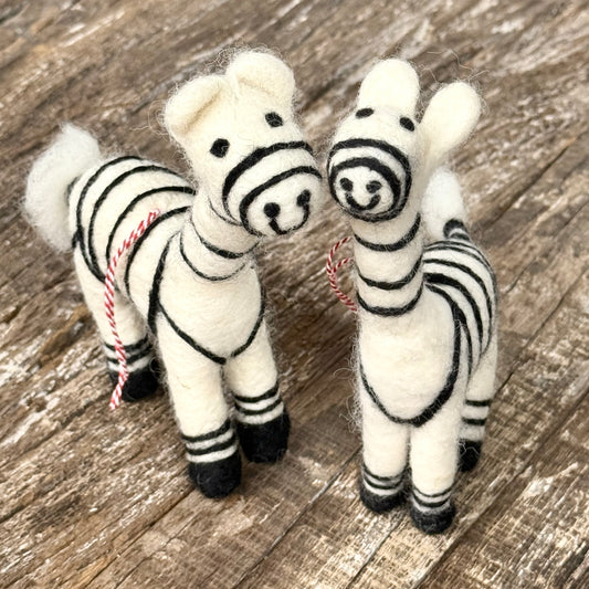 FELT ZEBRA 16x15CM