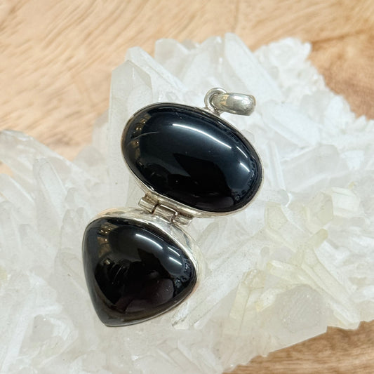 STERLING SILVER BLACK ONYX PENDANT