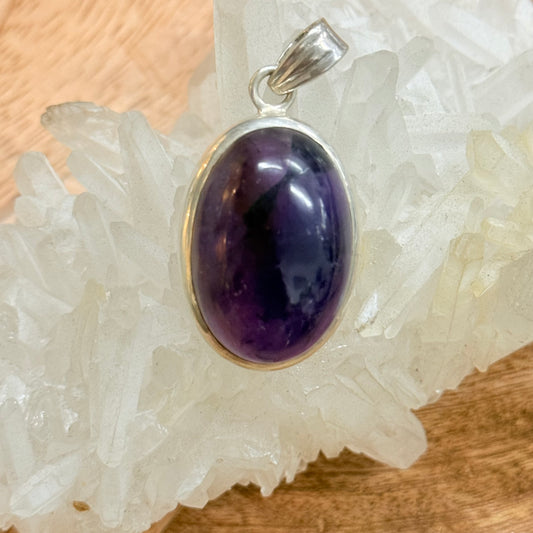 STERLING SILVER AMETHYST PENDANT