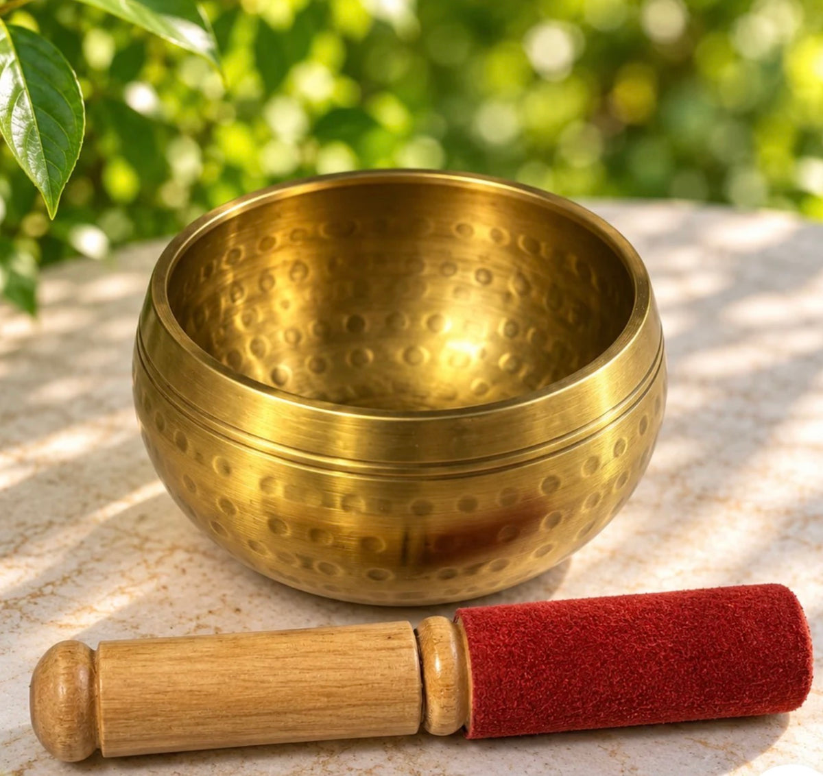 HAMMERED BRASS SINGING BOWL 12CM with a stick