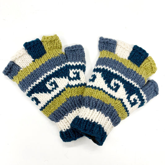 100% WOOL HAND KNITTED GLOVES