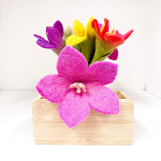 FELT LILLY FUSCHIA 25X13CM SINGLE PCS