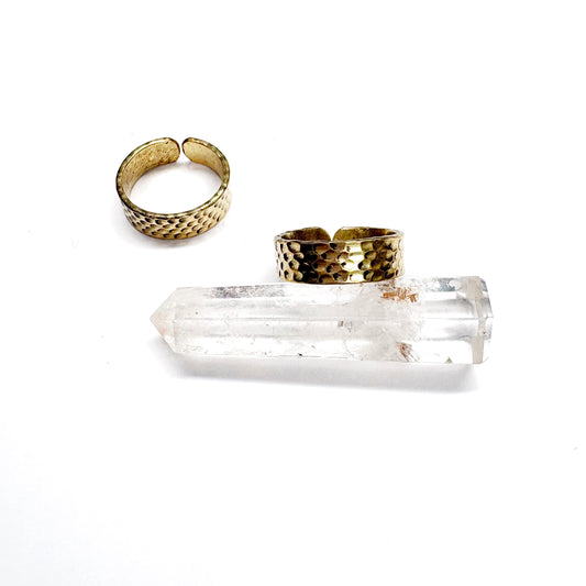 BRASS HAMMERED RING