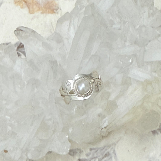 STERLING SILVER PEARL RING