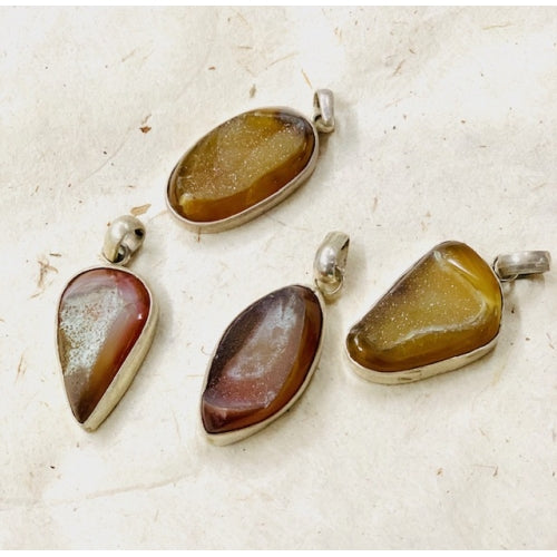 STERLING SILVER YELLOW AGATE PENDANT