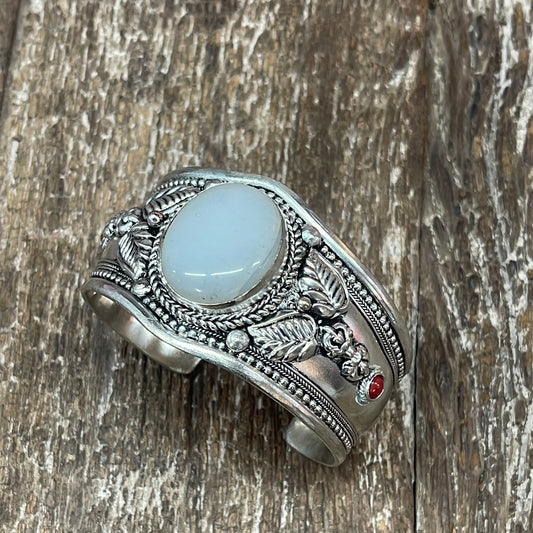 HANDMADE MOONSTONE CUFF