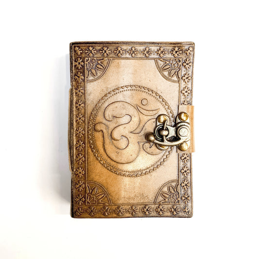 LEATHER OM JOURNAL 9x13cm