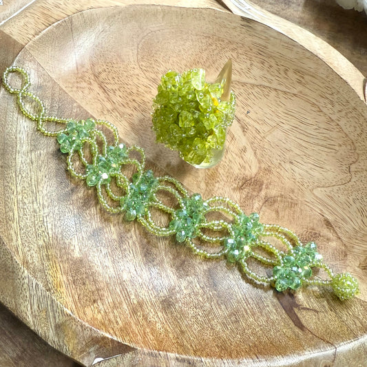 PERIDOT N GLASS BEAD BRACELET N RING SET