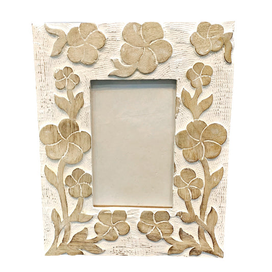 WOODEN WHITE WASHED PHOTO FRAME 20x25cm