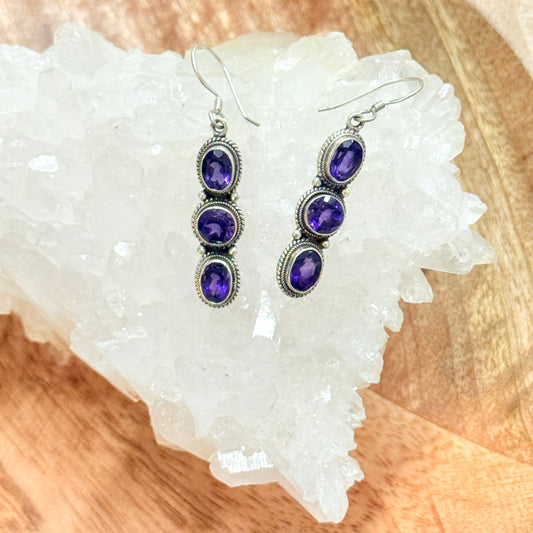 STERLING SILVER EARRING -AMETHYST