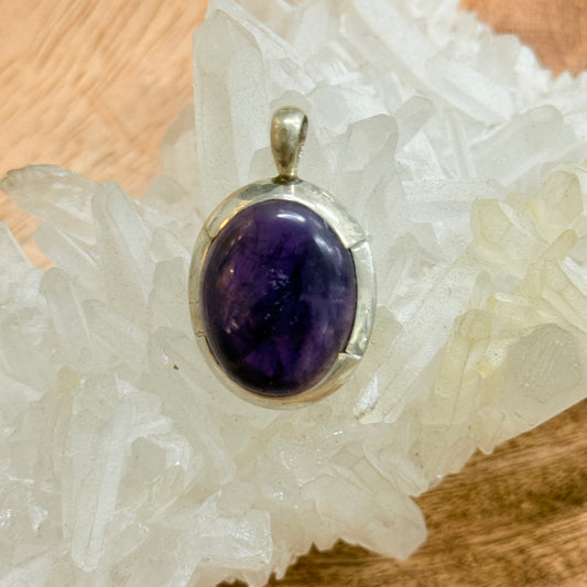 STERLING SILVER AMETHYST PENDANT