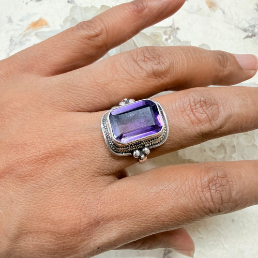 STERLING AMETHYST STONE SILVER RING