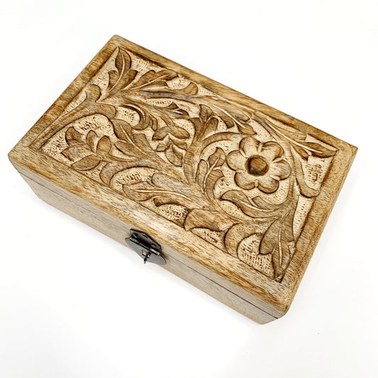 WOODEN FLORAL ENGRAVED BOX 20x13cm