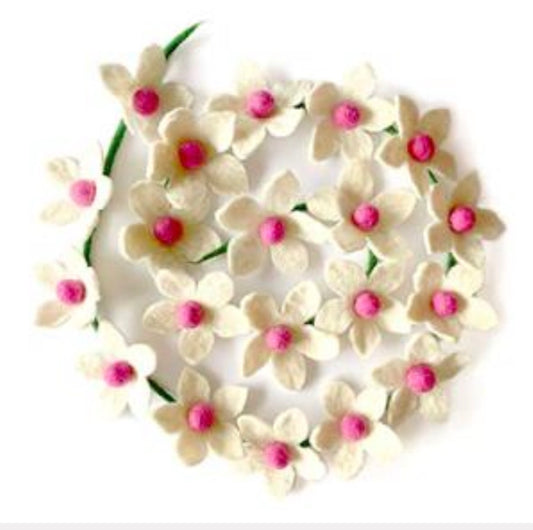 HANDMADE FELT WHITE DAISY GARLAND 170cm FBG110
