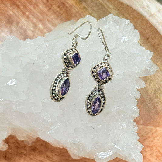 STERLING SILVER EARRING -AMETHYST