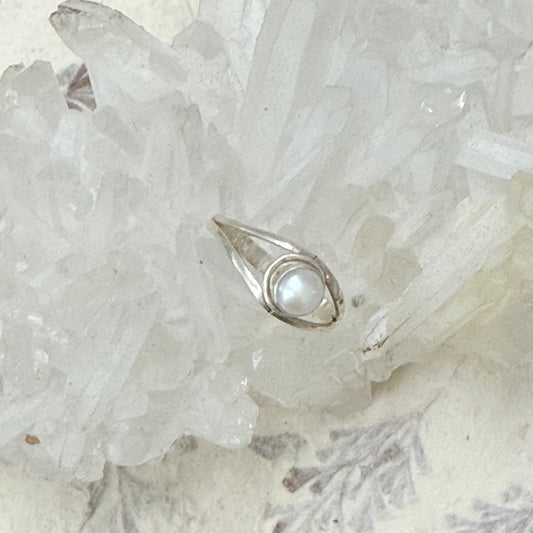 STERLING SILVER PEARL RING
