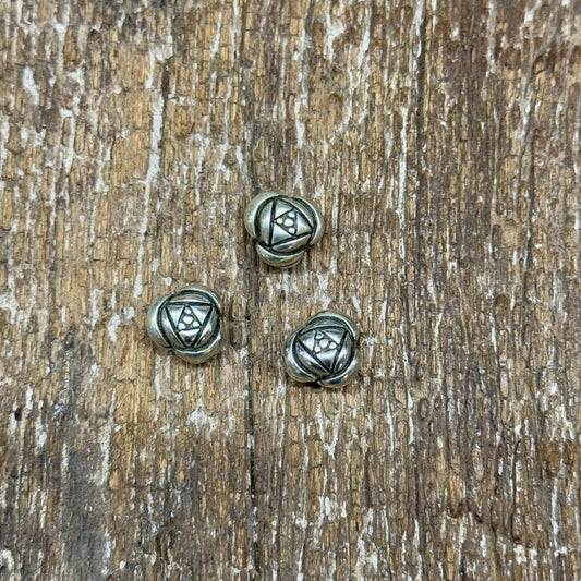 50pcs- SILVER PLATED FLOWER BEADS FOR JEWELRY MAKING