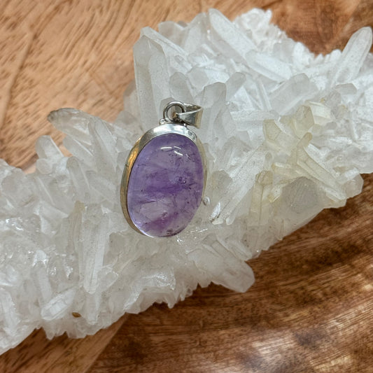 STERLING SILVER AMETHYST PENDANT