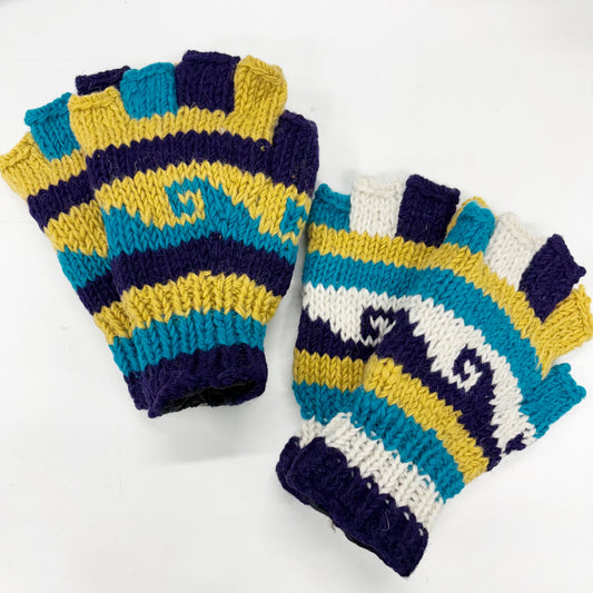 100% WOOL HAND KNITTED GLOVES