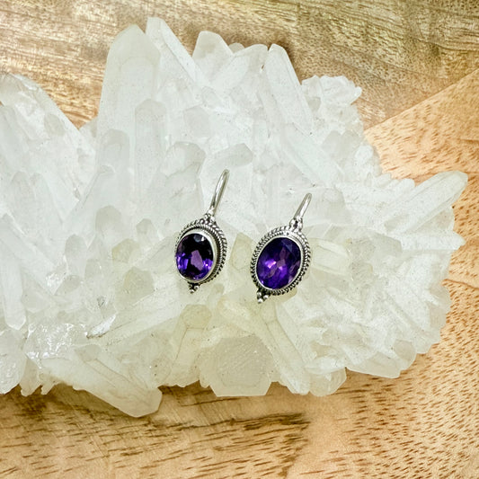 STERLING SILVER AMETHYST EARRING