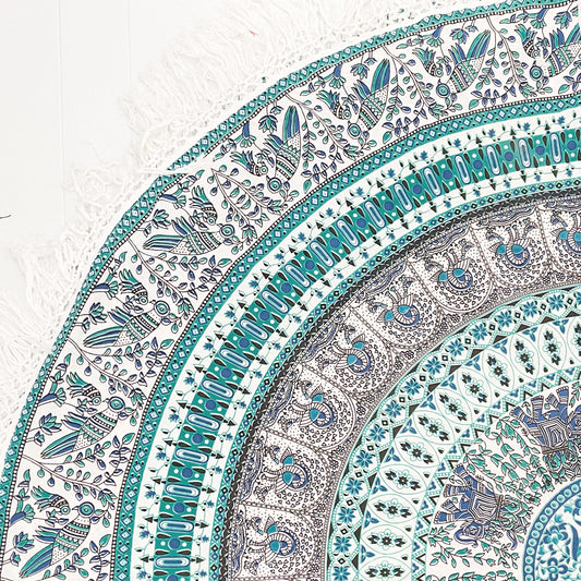100% COTTON PRINTED ROUND THROW 210CM