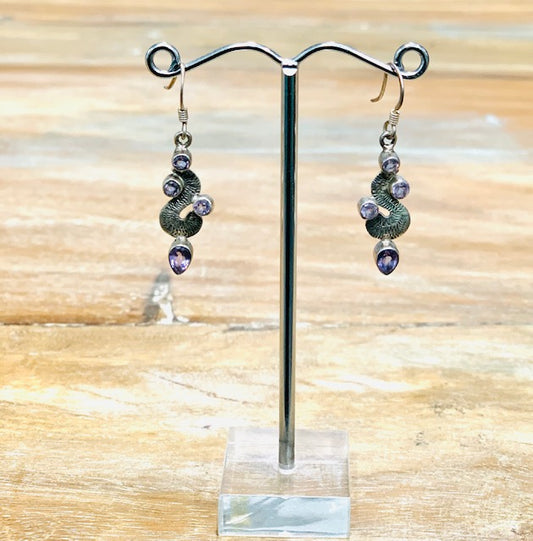 STERLING SILVER AMETHYST EARRING