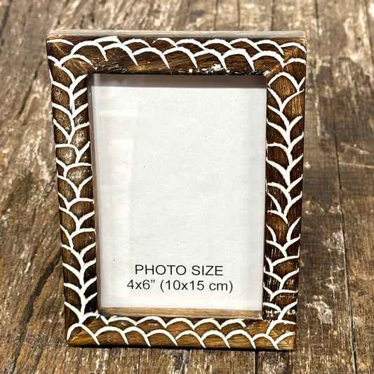 WOODEN WHITE WASHED PHOTO FRAME 10x15cm