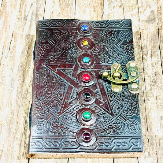 LEATHER 7 CHAKRA STONE JOURNAL 18X13CM