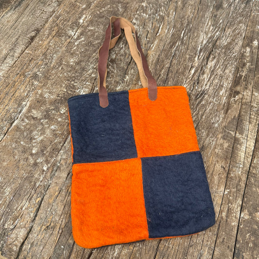 FELT BAG WITH LEATHER STRAP 27x33cm