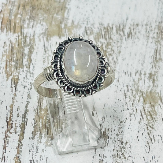 STERLING SILVER MOONSTONE RING