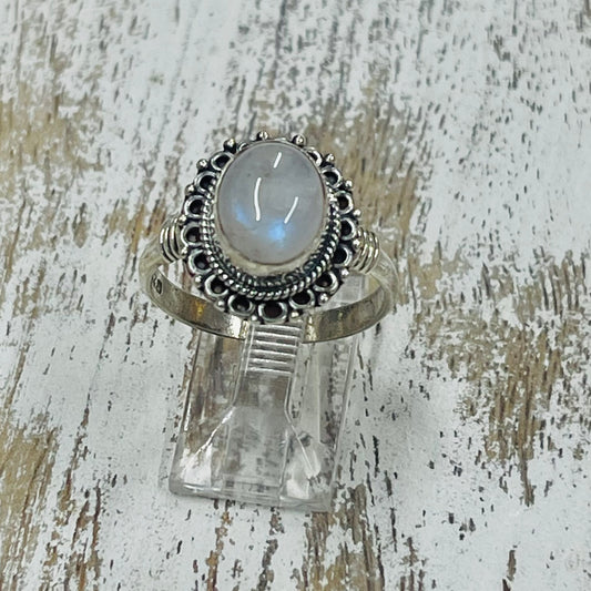 STERLING SILVER MOONSTONE RING