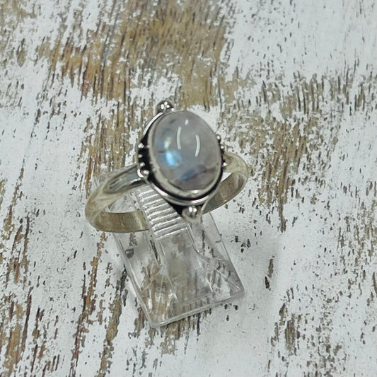 STERLING SILVER MOONSTONE RING