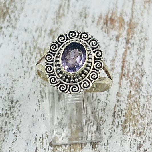 STERLING SILVER AMETHYST RING