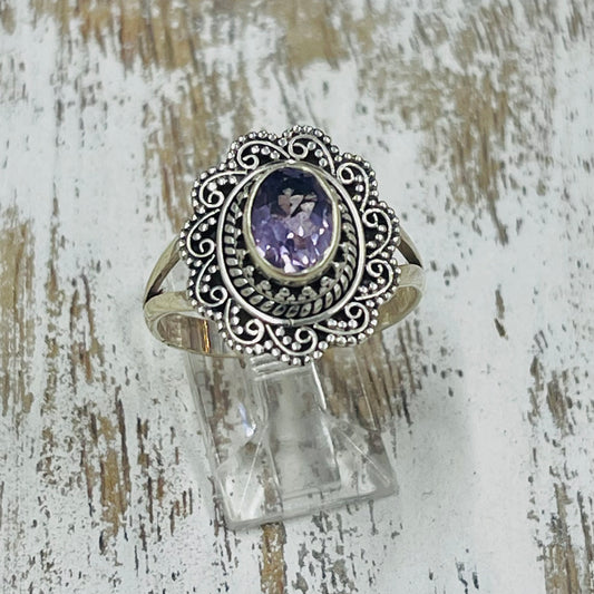 STERLING SILVER AMETHYST RING