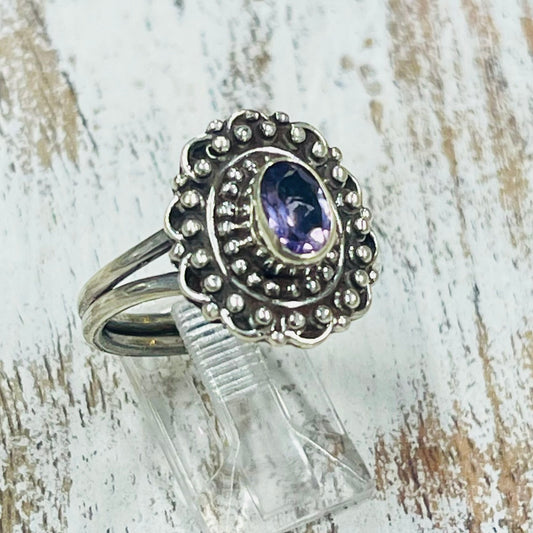 STERLING SILVER AMETHYST RING