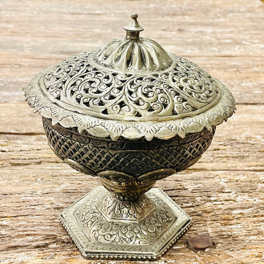 SILVERPLATED JALI BRASS  POT 19x23CM
