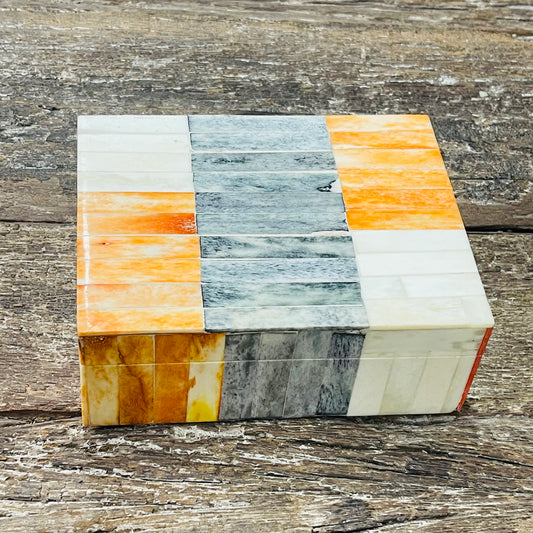 WOODEN BONE BOX 17x13CM