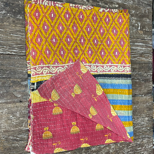 VINTAGE BENGALI KANTHA THROW DEC10