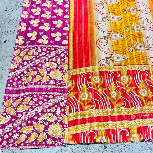 VINTAGE BENGALI KANTHA THROW DEC14