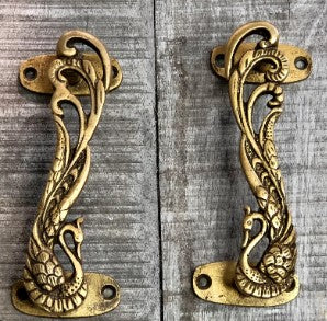 BRASS PEACOCK DOOR HANDLE