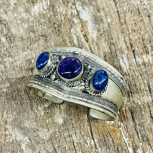 HANDMADE 3 STONE  LAPIZ CUFF