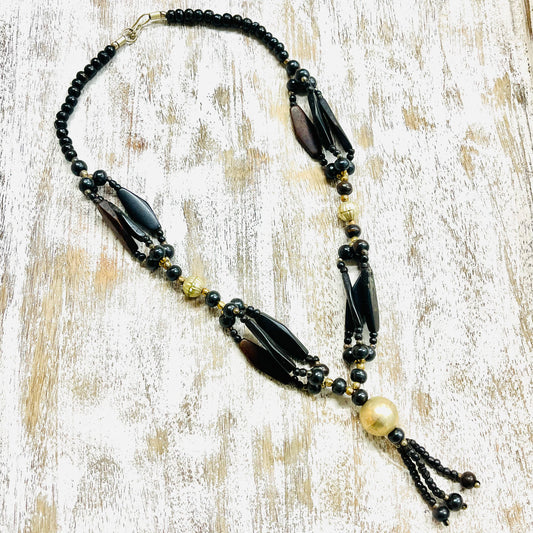 HANDCRAFTED NATURALBONE STATEMENT NECKLACE