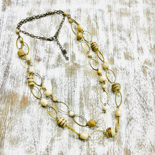 HANDCRAFTED GLASS BEAD NECKLACE