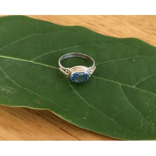STERLING SILVER BLUE TOPAZ RING